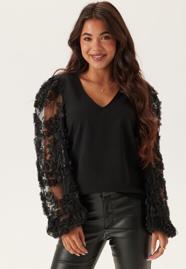 Bubbleroom 3D Floral Sleeve V-Neck Top Black 32-34