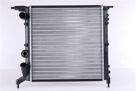 Radiator NISSENS 639261