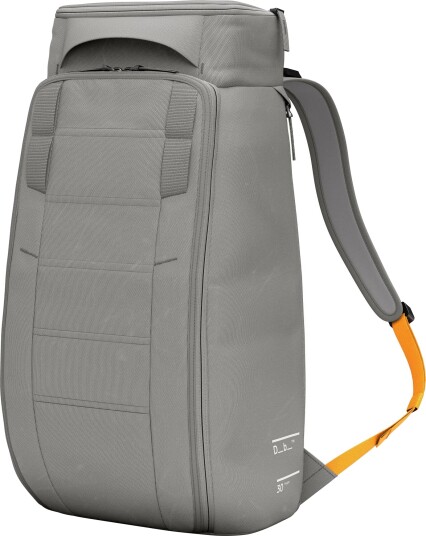 DB Hugger Backpack 30L Sand Grey DB Hugger Backpack 30L Sand Grey
