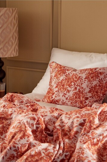 Staycation Putetrekk Fancy Floral i sateng Rosa
