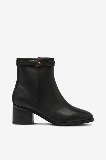 Tommy Hilfiger Boots TH Buckle Riding Mid Heel Svart
