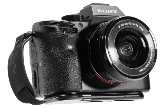 Peak Design Micro Clutch L-Plate til Fujifilm X-T og Sony A7 Peak Design Micro Clutch L-Plate til Fujifilm X-T og Sony A7
