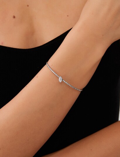 By Jolima Como Mini Bangle Crystal Steel Silver ONE SIZE 5