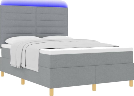 Bokspring Seng med Madrass & LED Lys Lys Grå 140x190 cm Stoff