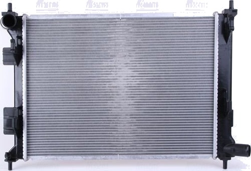 Radiator NISSENS 666213