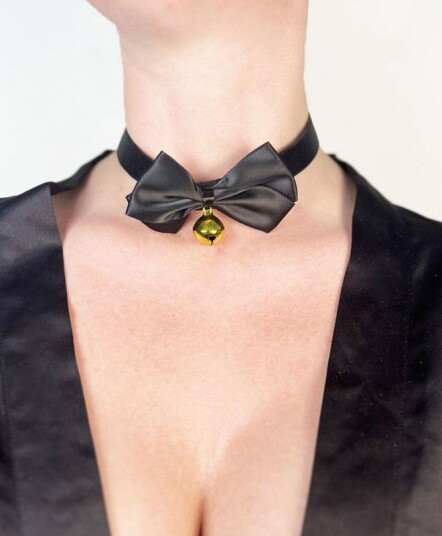 Shiver Shiver Choker Bowtie YL-80405