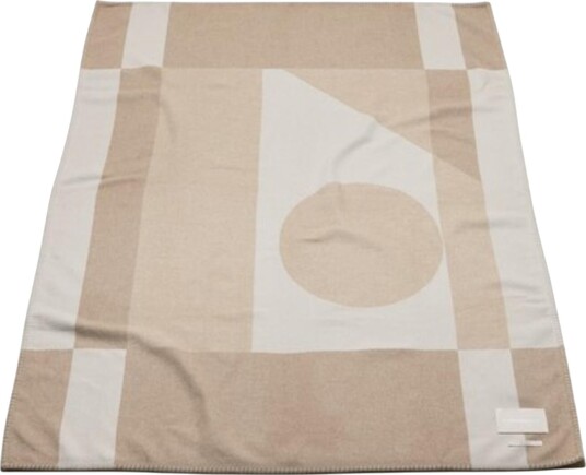 FORMARKIVET Big Logo Teppe Pale Beige/ Sand Beige