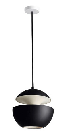 Here Comes The Sun Taklampe Sort & Hvit Ø17,5 cm Here Comes The Sun Taklampe Sort & Hvit Ø17,5 cm