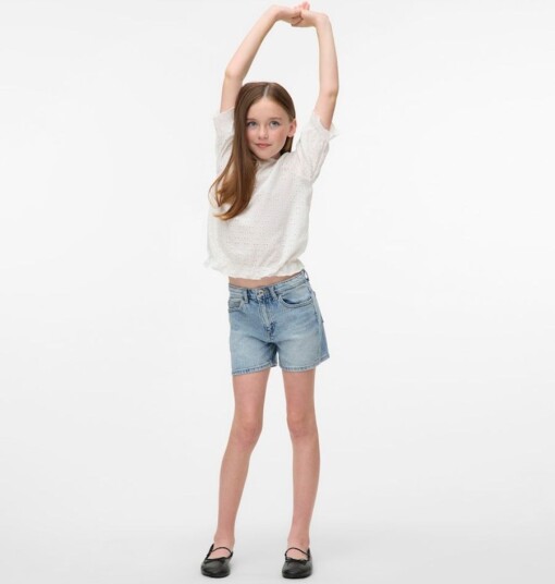 Vero Moda Girl Tess Shorts Loose Fit Light Blue Denim (134 / 9 år)