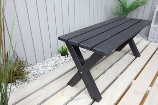 Utebenk Lietinna 100 cm Svart Utebenk Lietinna 100 cm Svart