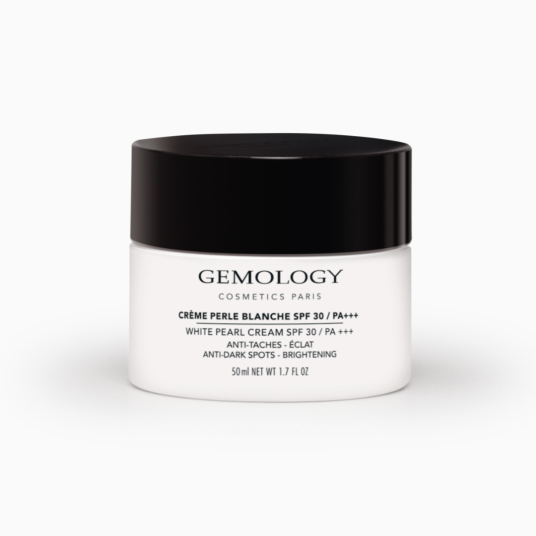 Gemology Paris Paris White Pearl Cream SPF 30 PA +++ Gemology Paris Paris White Pearl Cream SPF 30 PA +++