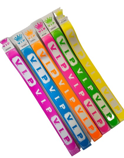 Superkul 600 stk Nummererte VIP Tyvek Festivalarmbånd Entrearmbånd Multifarget armbånd600vip