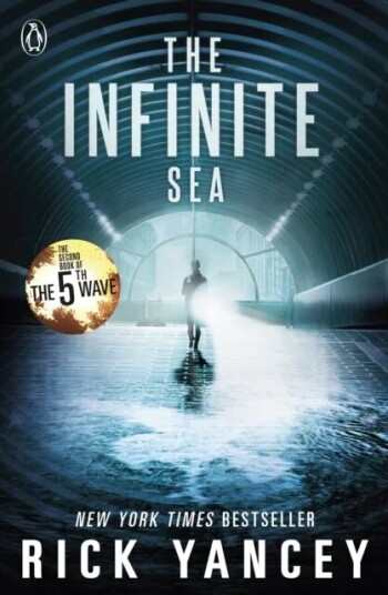 The 5th Wave: The Infinite Sea (Book 2) Av Rick Yancey The 5th Wave: The Infinite Sea (Book 2) Av Rick Yancey