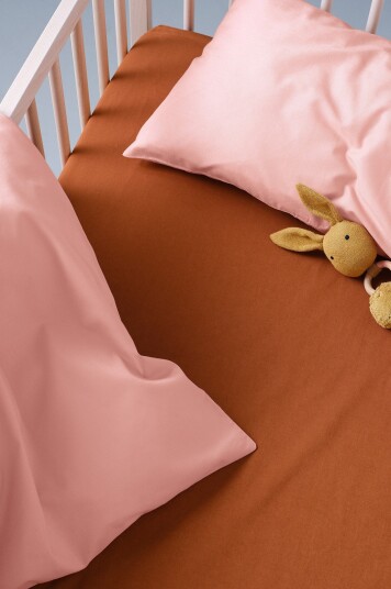 Jotex Mini Stretchlaken Barneseng Økologisk 60x120 Cm Kolabrun ZACK 10694594660