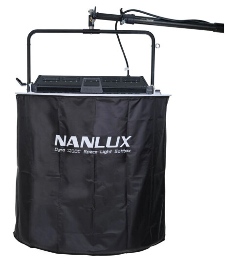 Nanlux Dyno 650C Space Light Softbox Space Light Softbox Nanlux Dyno 650C Space Light Softbox Space Light Softbox