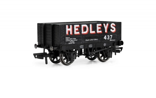 Hornby 6 Plank Wagon Hedleys - Era 3 Hornby 6 Plank Wagon Hedleys - Era 3