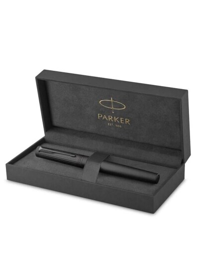 Parker Ingenuity rullekulepenn | Core Collection | Svart med svart trim | Fine punkt med svart blekk | Gaveeske