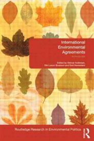 International Environmental Agreements, Pent brukt bok med markeringer