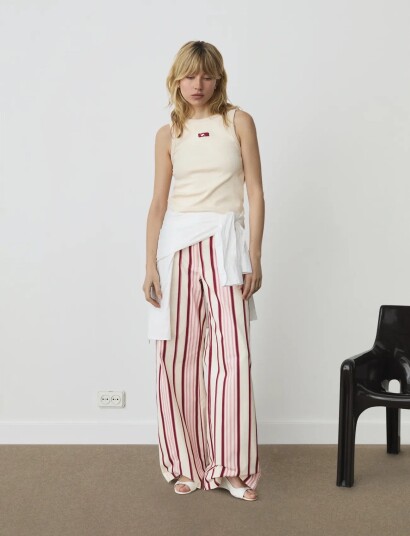 Laagam Ecru Embroidered Logo Tank Top Cream L/40 Laagam Ecru Embroidered Logo Tank Top Cream L/40