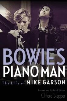 Bowie'S Piano Man Av Clifford Slapper