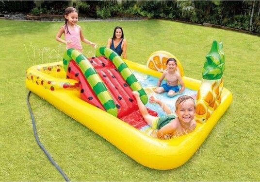 Basseng Lekesenter Med Sklie Og Vannsprut Fruity Playcenter Intex Basseng Lekesenter Med Sklie Og Vannsprut Fruity Playcenter Intex