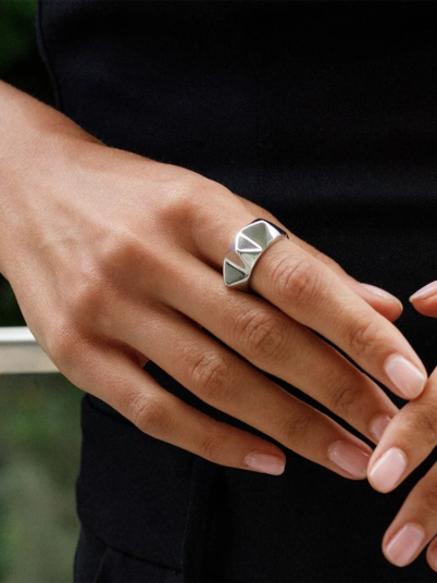 Edblad Peak Rivet Ring Steel Sølv XS