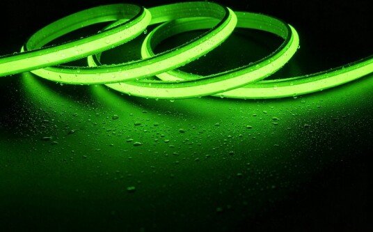 Ledlife 5m 9W/m Grønn Slim COB strip   230V IP67 vanntett 296 LED kan klippes hver 10cm   Forpakning : 5m inkl. støpsel