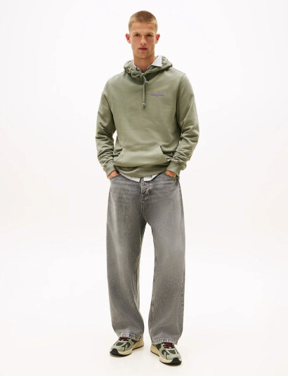 Tommy Jeans Theo Baggy Rwb Cbf Di6078 Grey 33 x 30 Tommy Jeans Theo Baggy Rwb Cbf Di6078 Grey 33 x 30