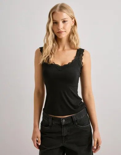 Nelly   Svart   Soft Lace Singlet