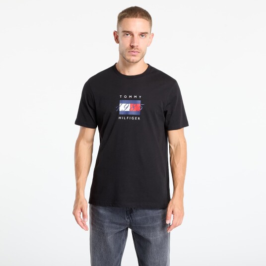 Tommy Hilfiger Linear Flag Graphic Tee - Black - M Tommy Hilfiger Linear Flag Graphic Tee - Black - M