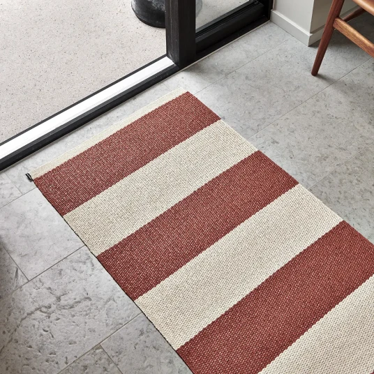Pappelina Bob teppe Brick/Cream 140 x 180 cm