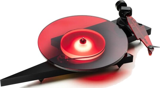 Pro-Ject AC/DC Turntable Limited Edition platespiller