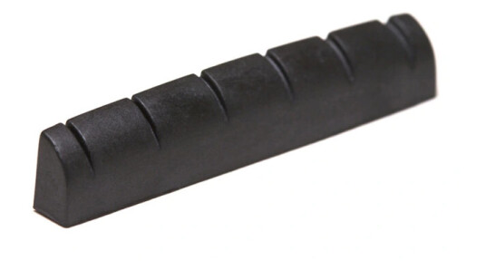 Graph Tech Pt-6136-00 Svart Tusq Xl Slotted Nut 1 13/16", Rounded, Flat