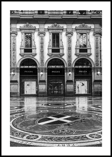 Prada Milan Façade Black & White Plakat Plakat / 100x150cm
