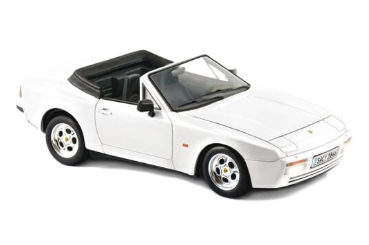 Italeri 1/24 Porsche 944S Cabrio