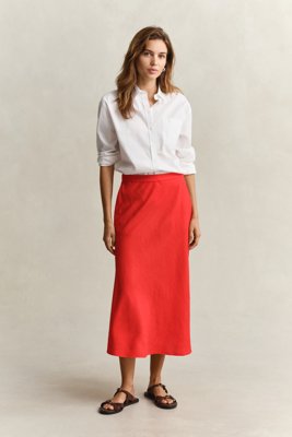 Utsvingt skjørt i linblanding PERFECT RED 44 Utsvingt skjørt i linblanding PERFECT RED 44