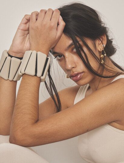 Moonchild Yoga Wear Moonchild Weight Bangles - Beige - ONE SIZE Moonchild Yoga Wear Moonchild Weight Bangles - Beige - ONE SIZE