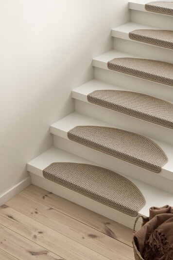 Ellos Home Trappetrinnsteppe Solna 12 pk Beige