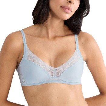 Triumph BH Breathe and Lift Smart N EX Lysblå Fit Smart 4 Dame