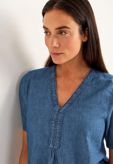 Cellbes Of Sweden Denimtunika med dekorativ v hals Cellbes Of Sweden Denimtunika med dekorativ v hals