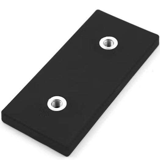 Kraftig neodymmagnet med gummibelegg – 110x50 mm dobbel M8-gjenge