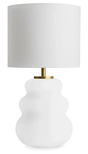 Vigra bordlampe med hvit skjerm / Messing