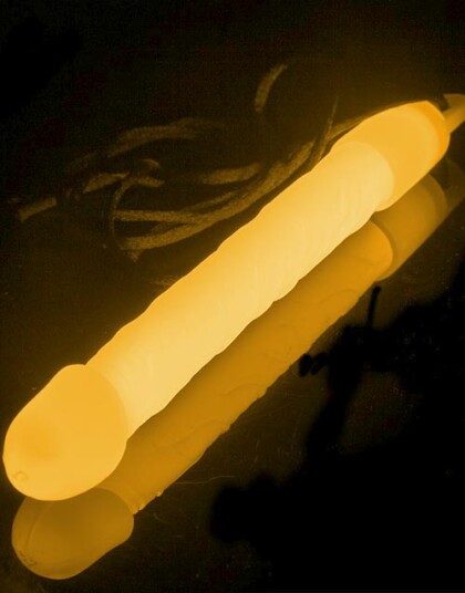 Crosswear Gul Dick Glow Stick med Snor 15 cm