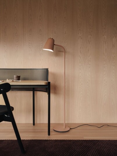 Northern Me gulvlampe, Varm Beige Northern Me gulvlampe, Varm Beige