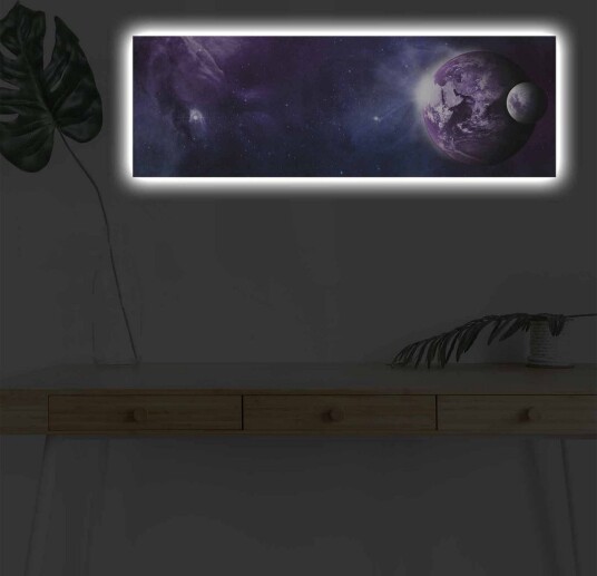 Lerretsbilde med LED belysning Storslått romscene med planeter og stjerner Lilla / Mørk blå / Hvit