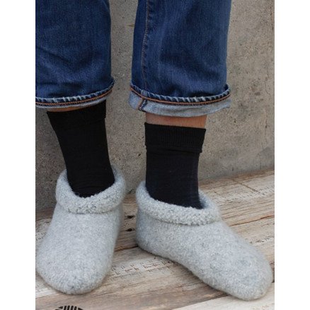Snow Sledders by DROPS Design Tøfler Strikkeoppskrift str 41 43 44 46