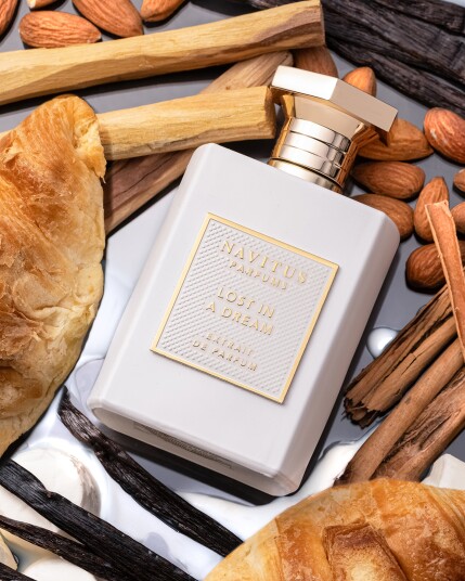 Navitus Parfums Lost In A Dream Navitus Extrait De Parfum 100ml Navitus Parfums Lost In A Dream Navitus Extrait De Parfum 100ml
