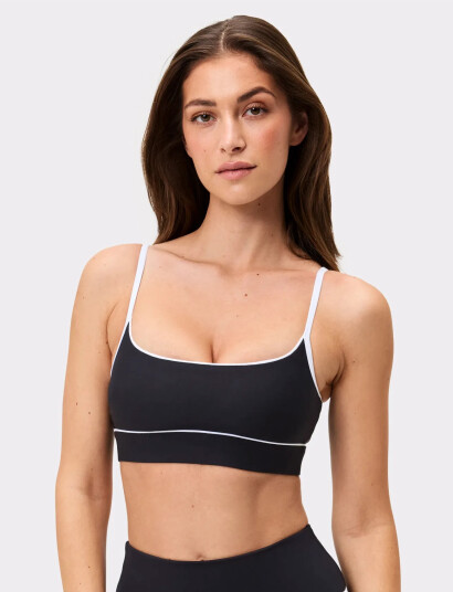 STRONGER Signature Piping Sports Bra Black M STRONGER Signature Piping Sports Bra Black M
