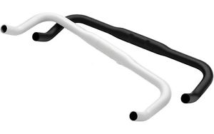 Bullhorn styre til fixie sykler 40 cm 25.4 mm hvit Bullhorn styre til fixie sykler 40 cm 25.4 mm hvit