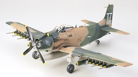 Tamiya 1/48 DOUGLAS A 1J SKYRAIDER